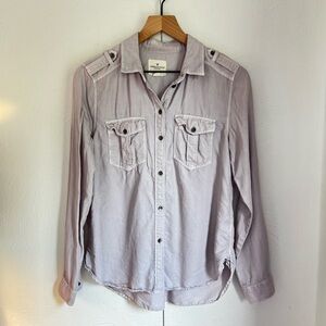 Soft AE lilac button up